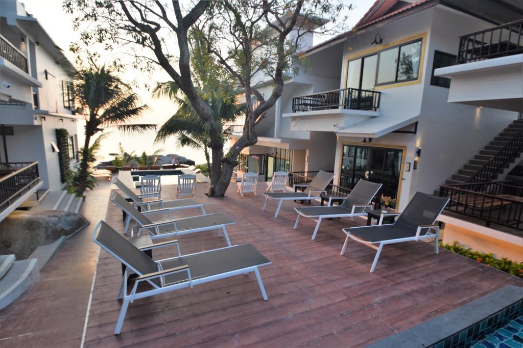 Superior Double or Twin Room Pool View