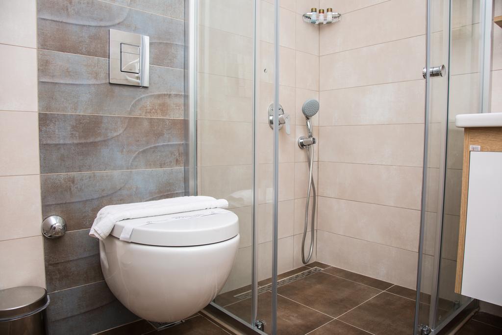 Double or Twin Room with Pool View