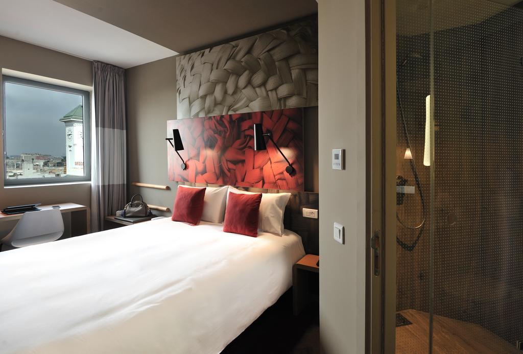 Double Room,1499396047:JPEG