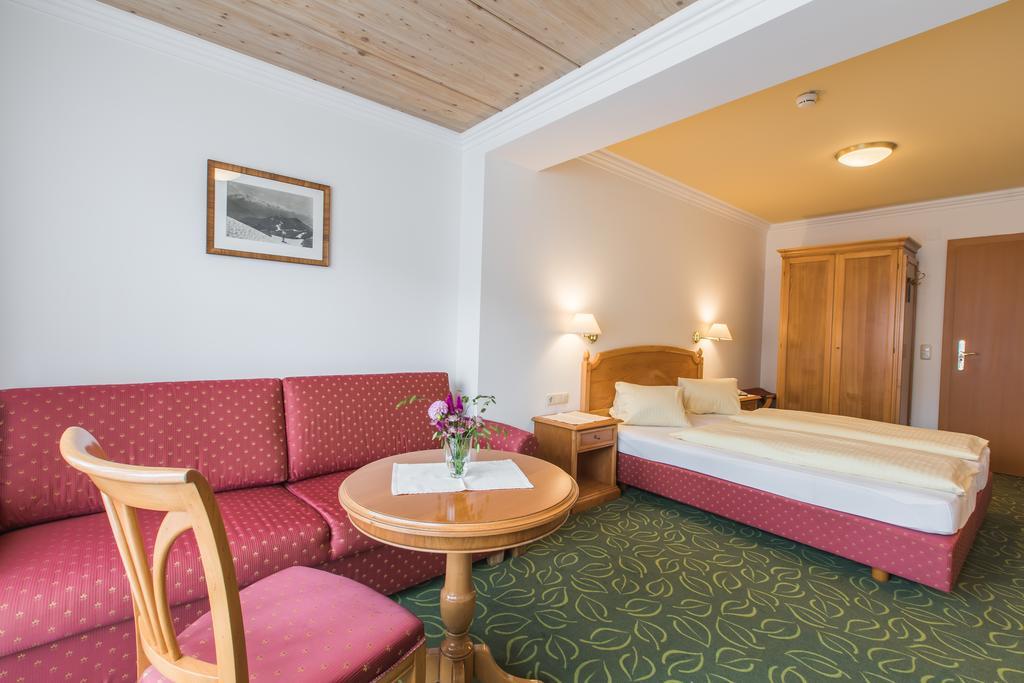 Deluxe Tweepersoonskamer met Balkon