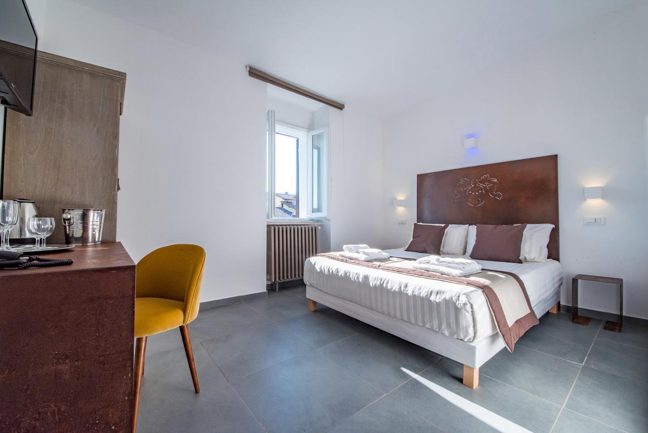 Standard Double Room,543105159:JPEG