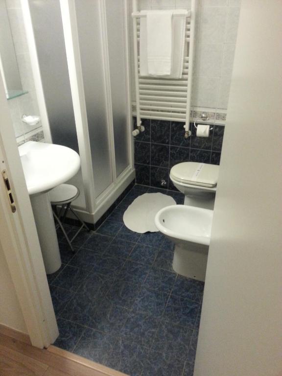 Small Double Room,57226291:JPEG