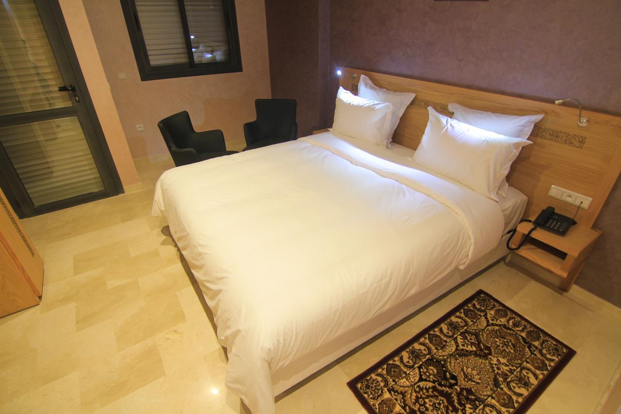 Deluxe Single Room with Balcony,604851717:JPEG