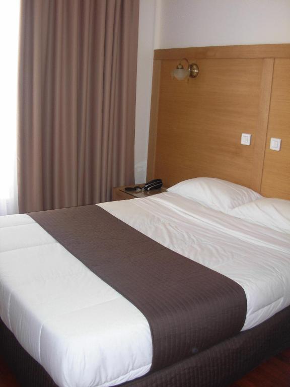 Double Room,61881745:JPEG