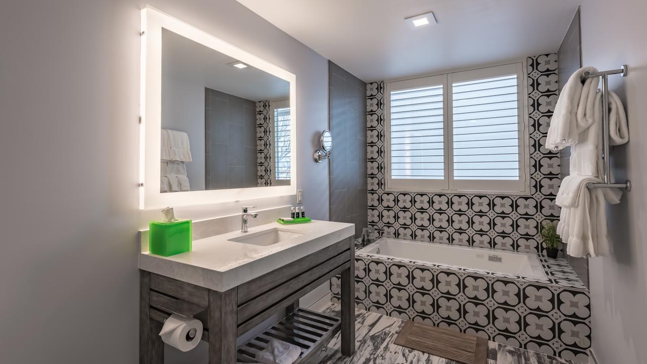 Deluxe Two Queen Room with Balcony