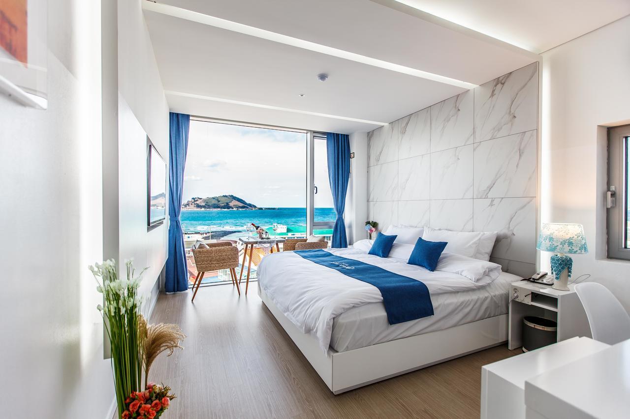 Deluxe Double Room with Sea View,633561291:JPEG