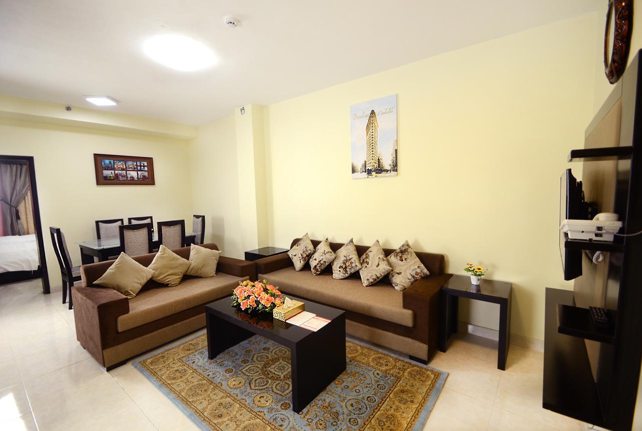 Deluxe Apartment