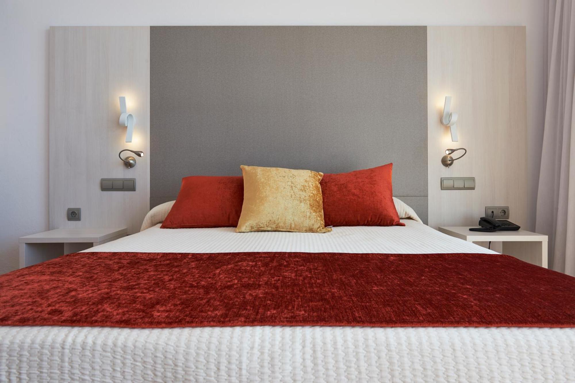 Twin Room Sea View