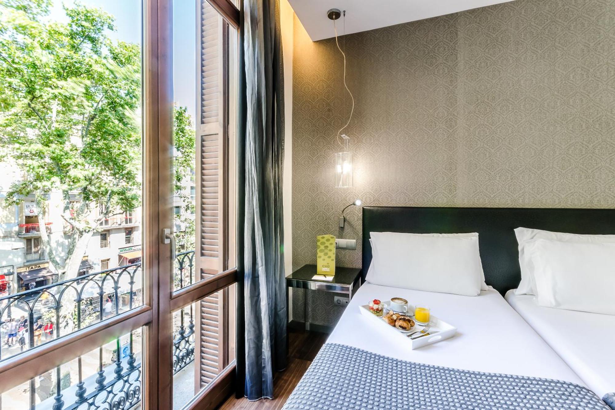 Double or Twin Room Las Ramblas View