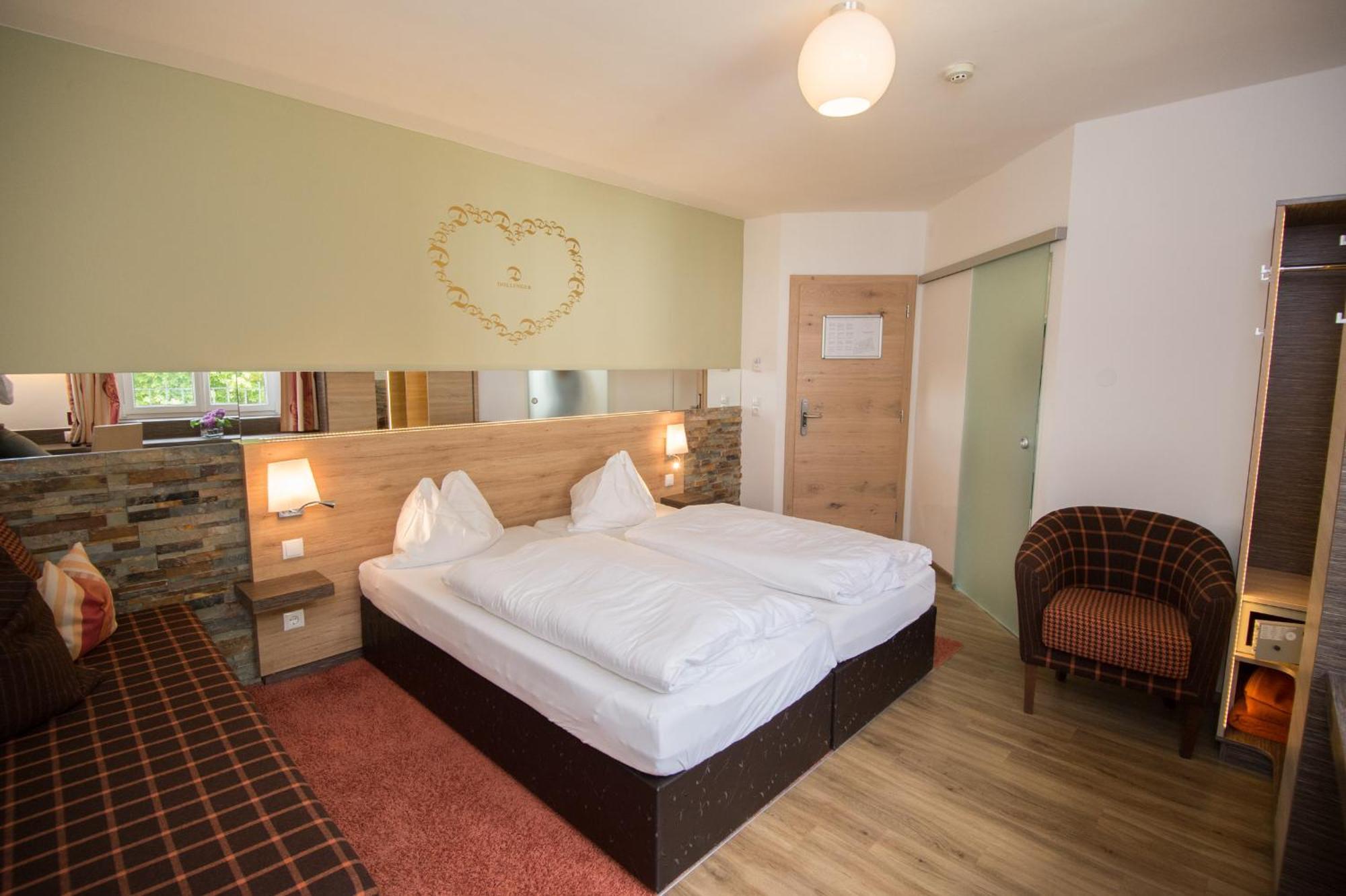 Triple Room,1516453294:JPEG