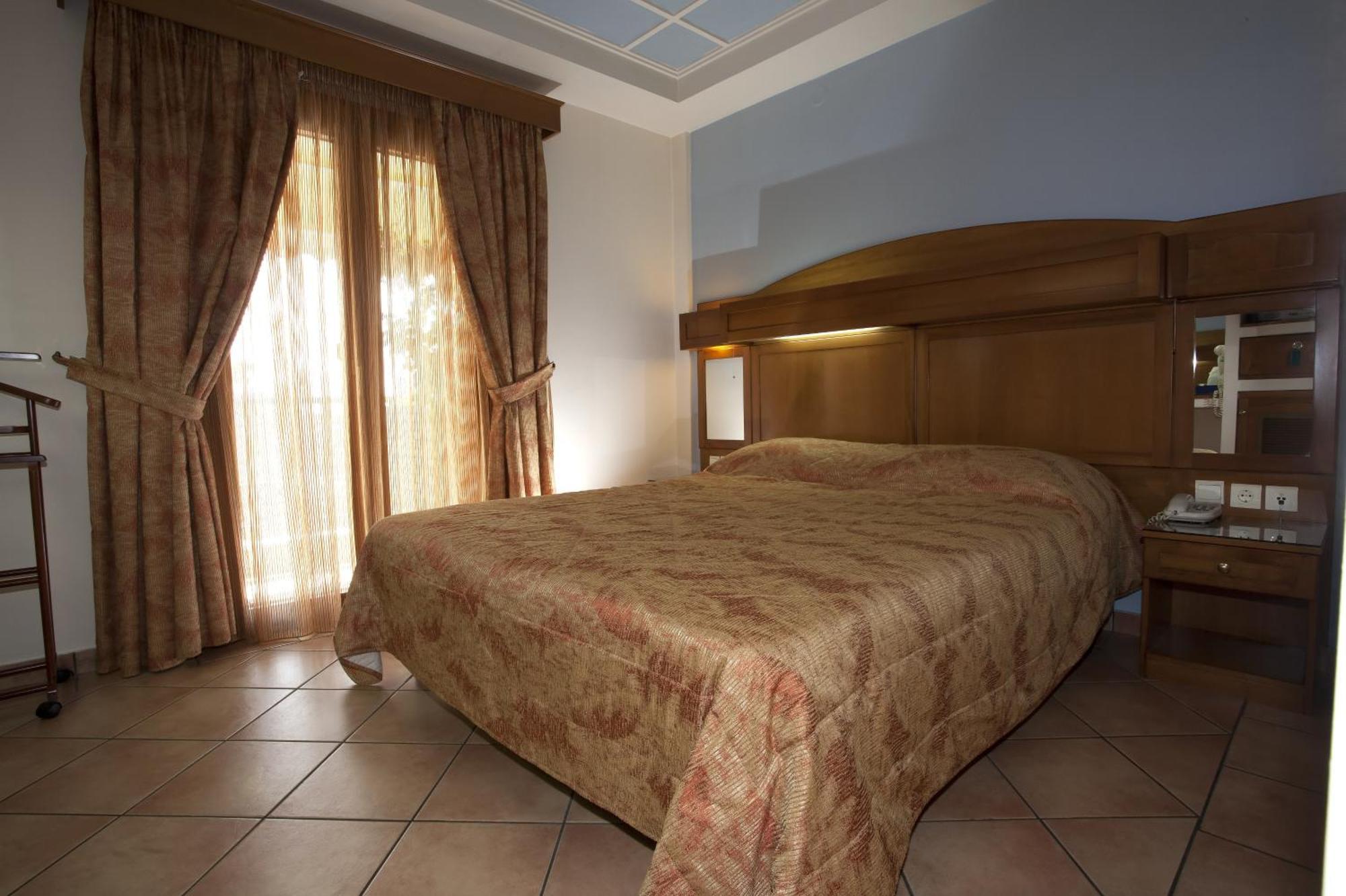 Single Room,215121173:JPEG