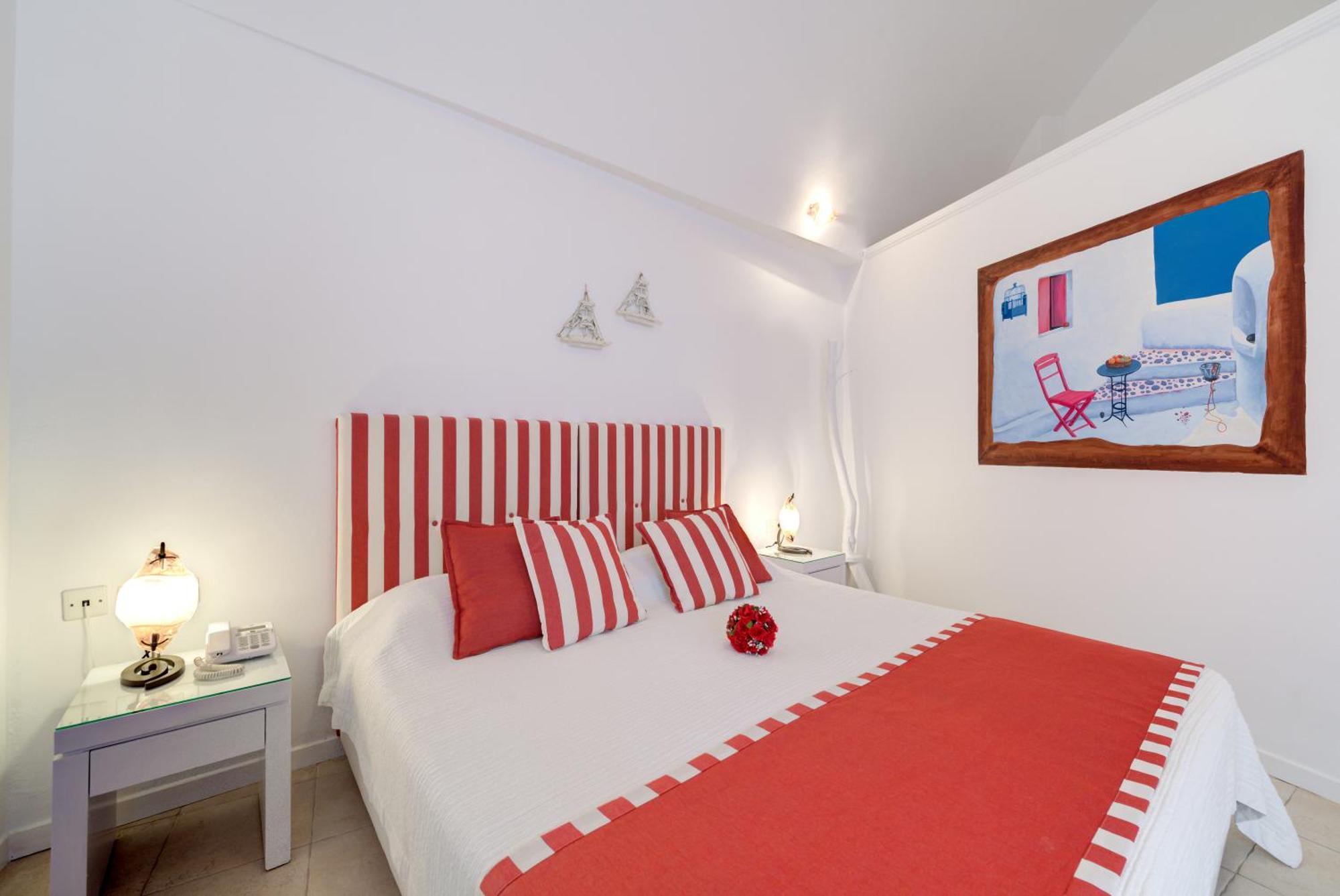 Standard Double or Twin Room,704776102:JPEG