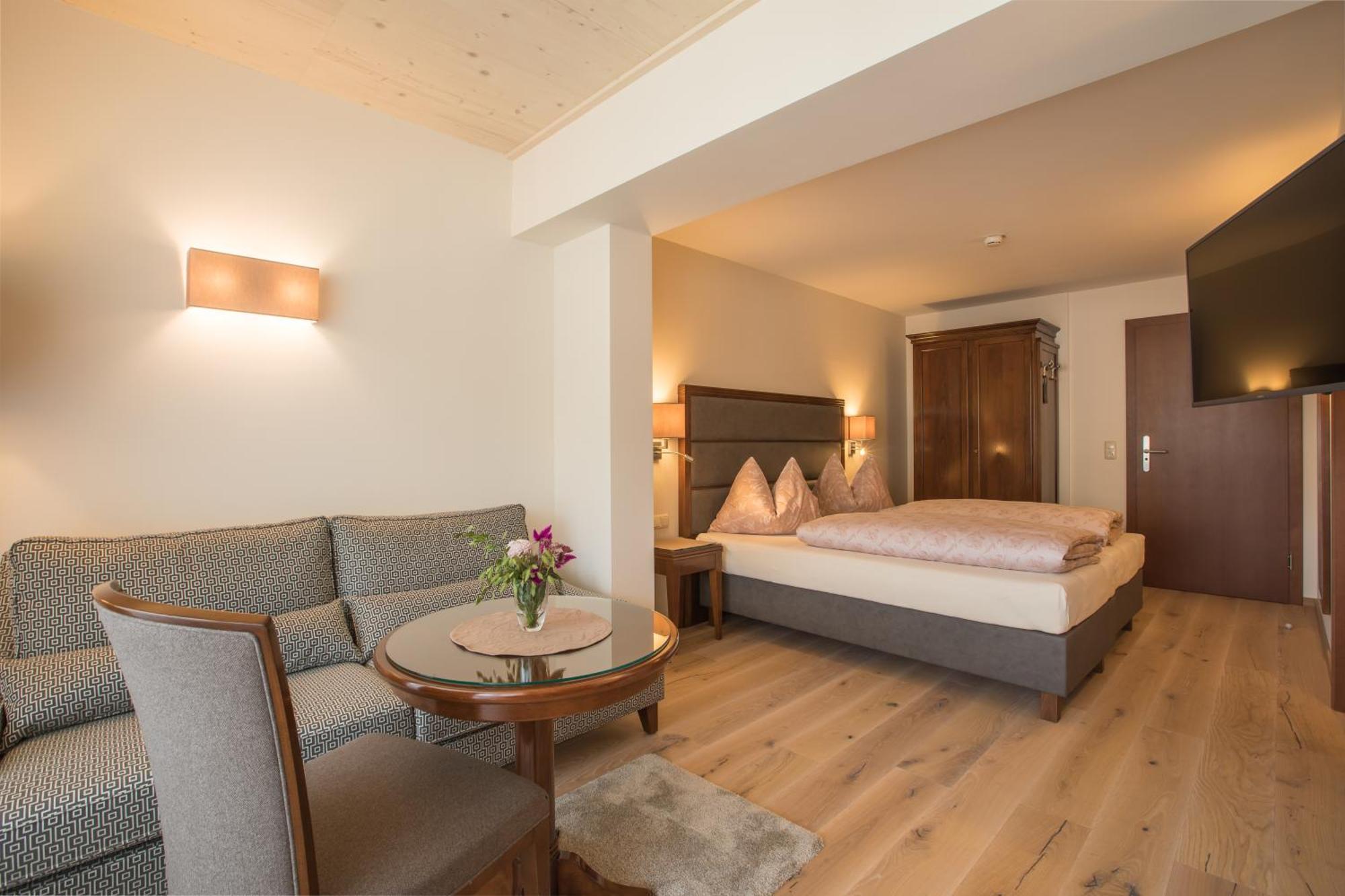 Double Room Mountain View