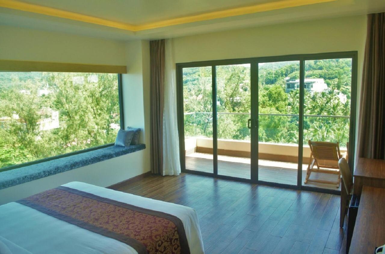 Deluxe Double Room with Balcony,738469765:JPEG