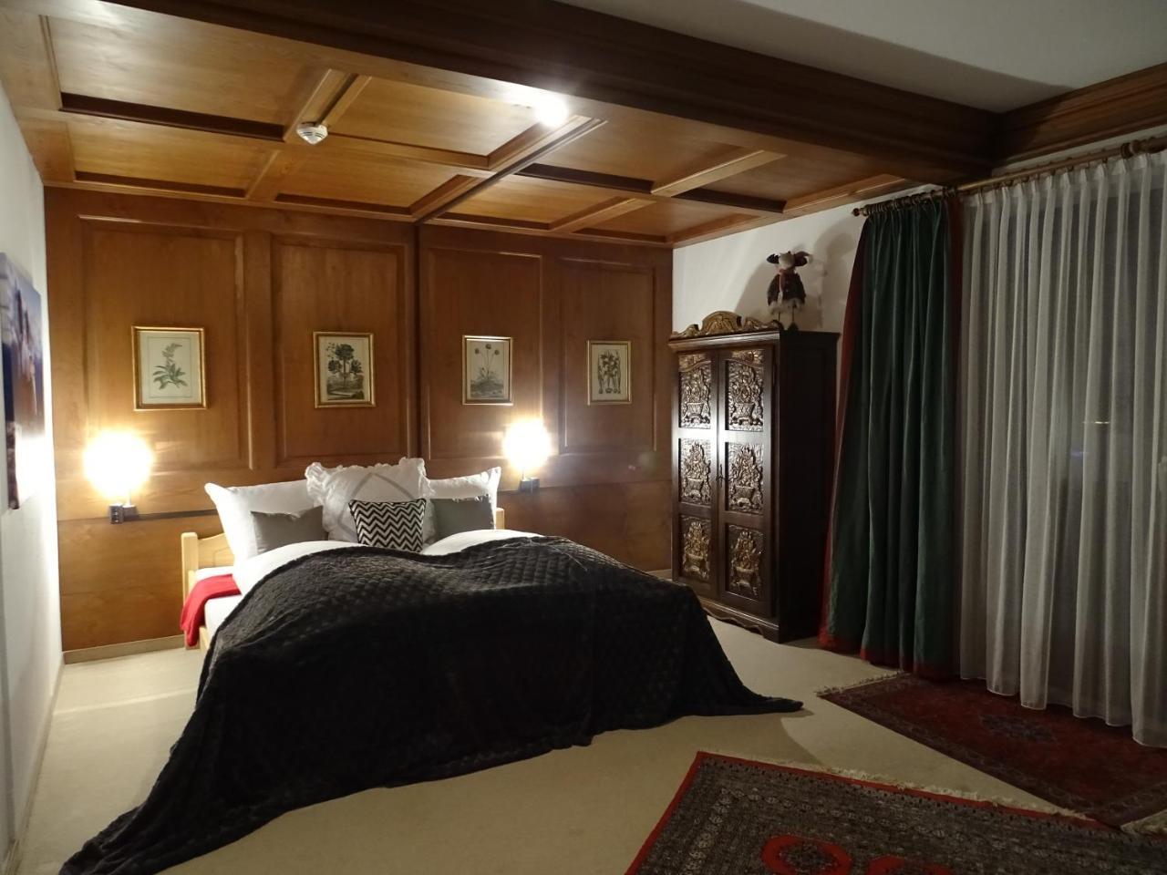 Economy Vierpersoonskamer met Gedeelde Badkamer