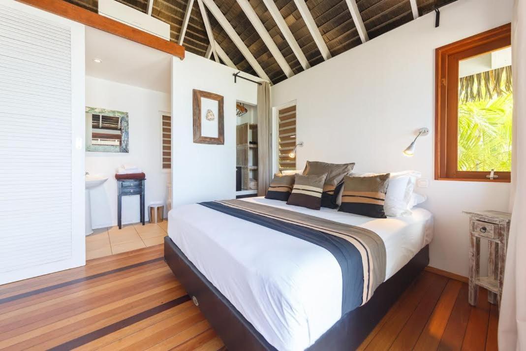 Bungalow with Sea View