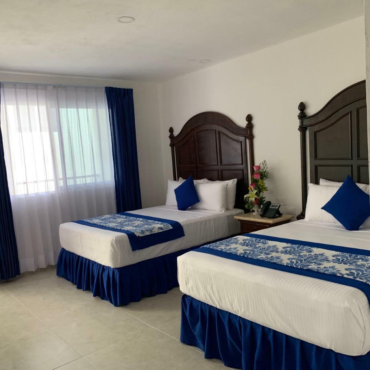 Standard Double Room with Two Double Beds,781347066:JPEG