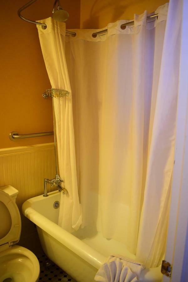 Double Room Mountain View