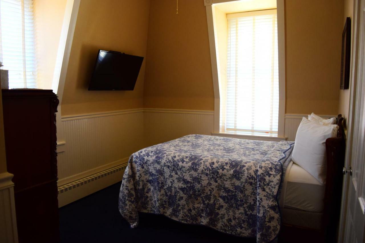 Junior Suite Mountain View