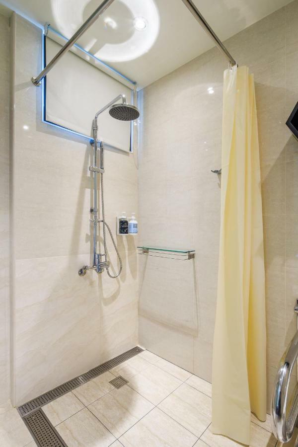 Quarto Duplo Standard
