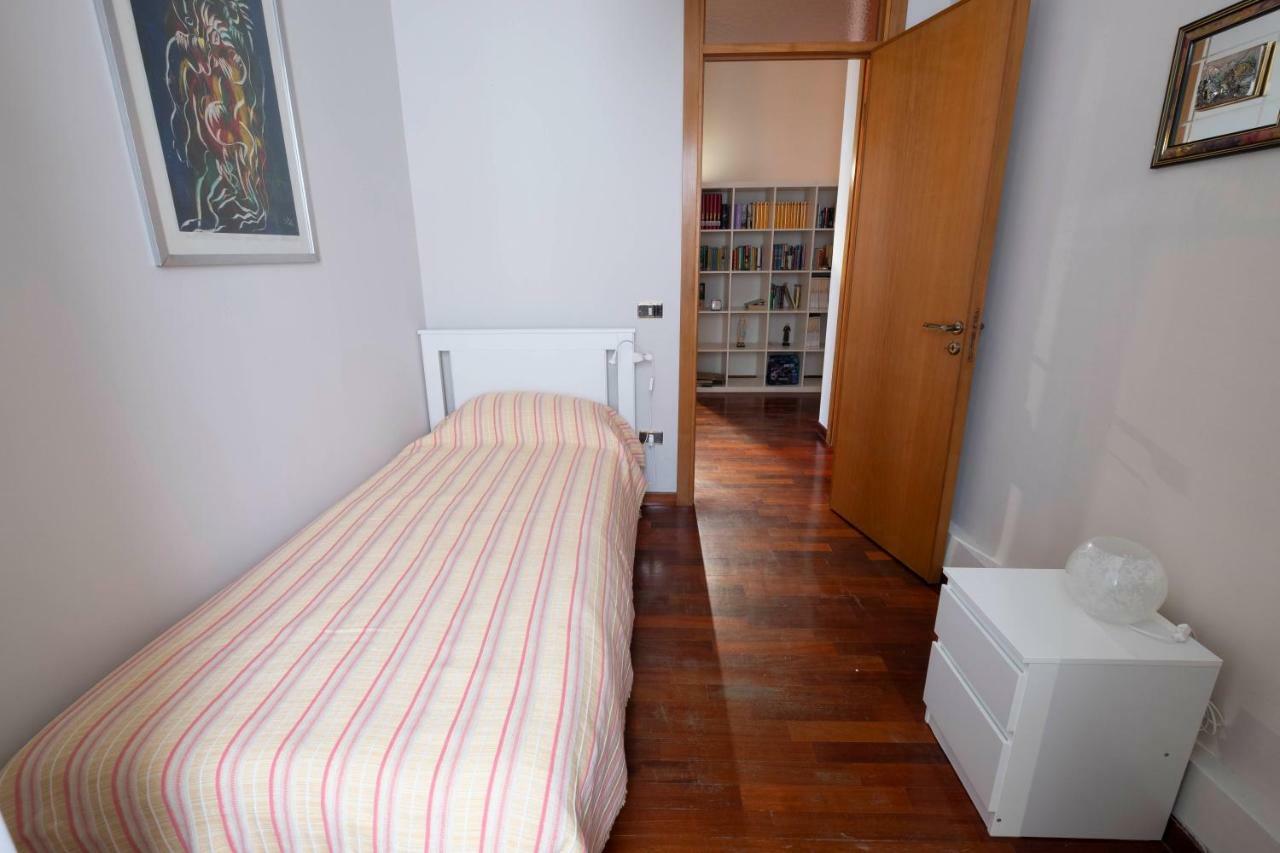 Camera Singola Standard con Bagno in Comune