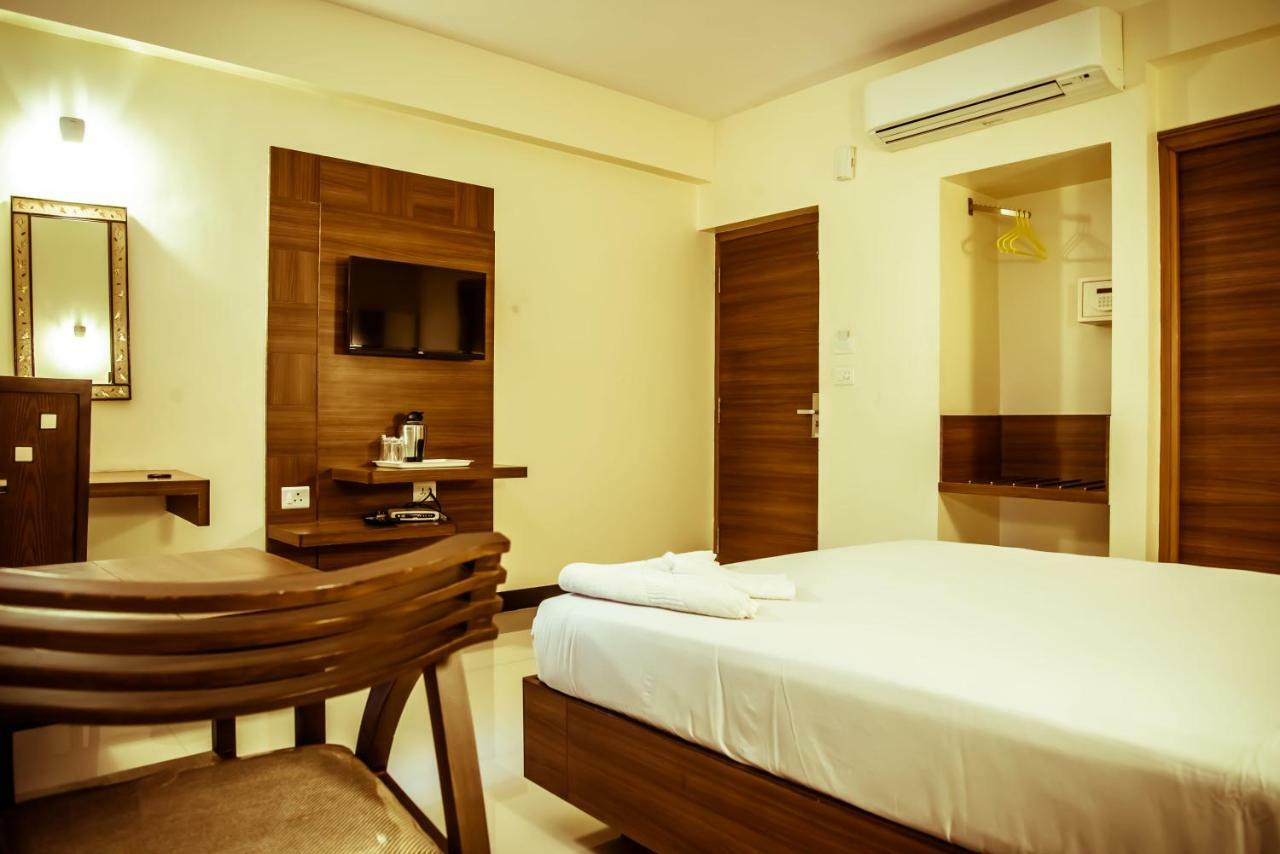 Deluxe King Room,824162732:JPEG