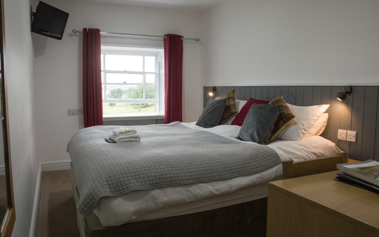 Double or Twin Room Lake View