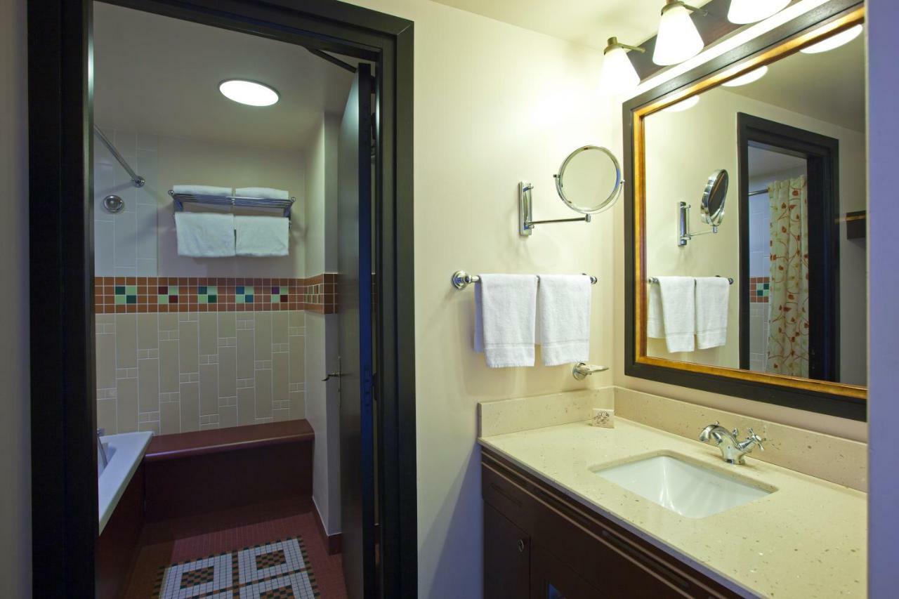 Chambre Classique Côté Équipements - Côté Lac
