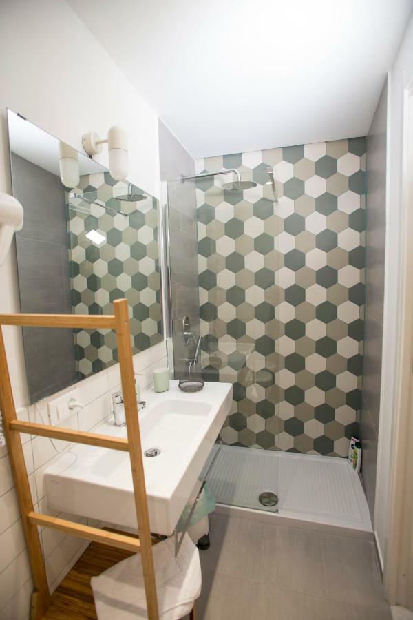 Double or Twin Room with Private Bathroom,1620232730:JPEG