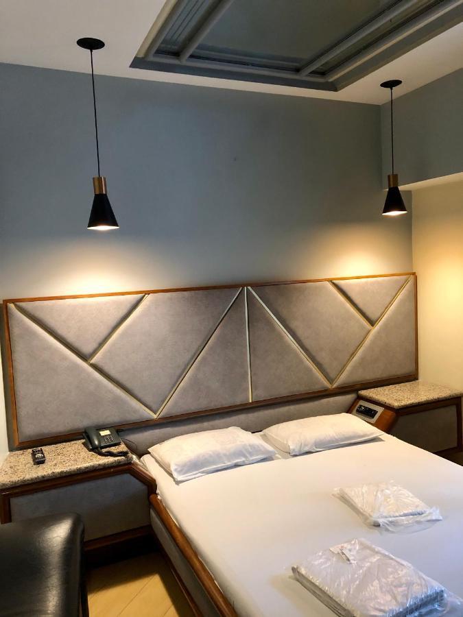 Quarto Duplo Standard