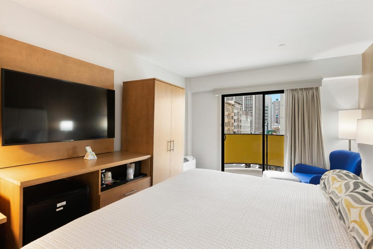 King Room with Sofa Bed and Patio,943165489:JPEG
