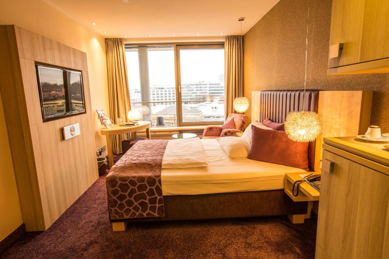 Penthouse Room