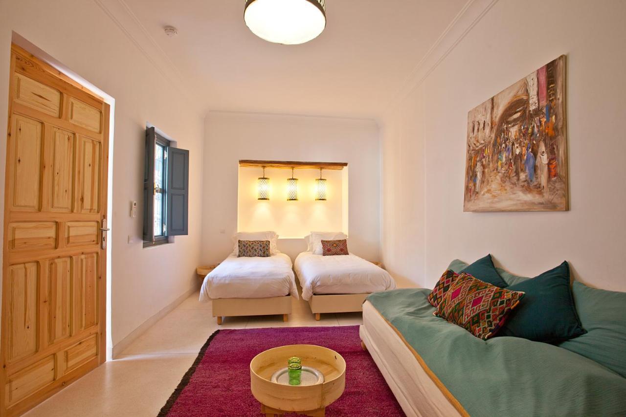 Deluxe Double Room (2 Adults + 1 Child),970322956:JPEG