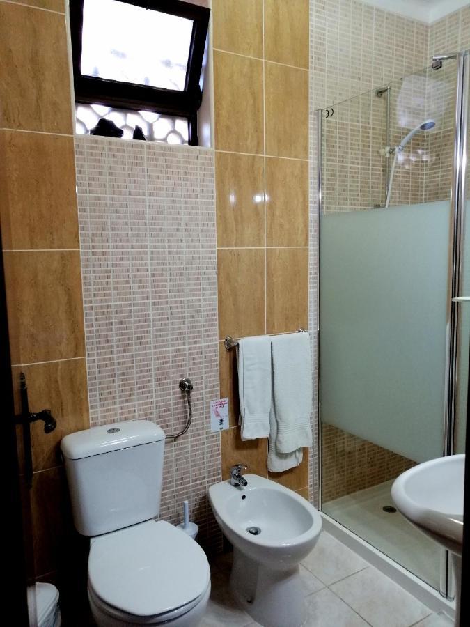 Family Room,1082938963:JPEG