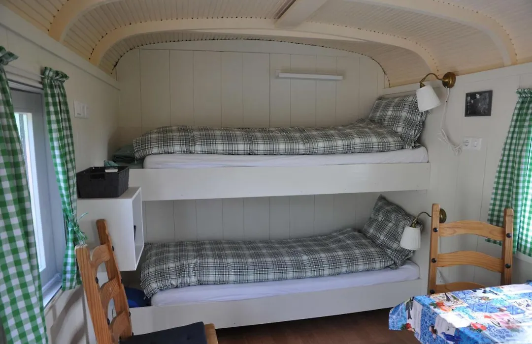 Your Nice Waggon At The Cow'S Paradise-1
