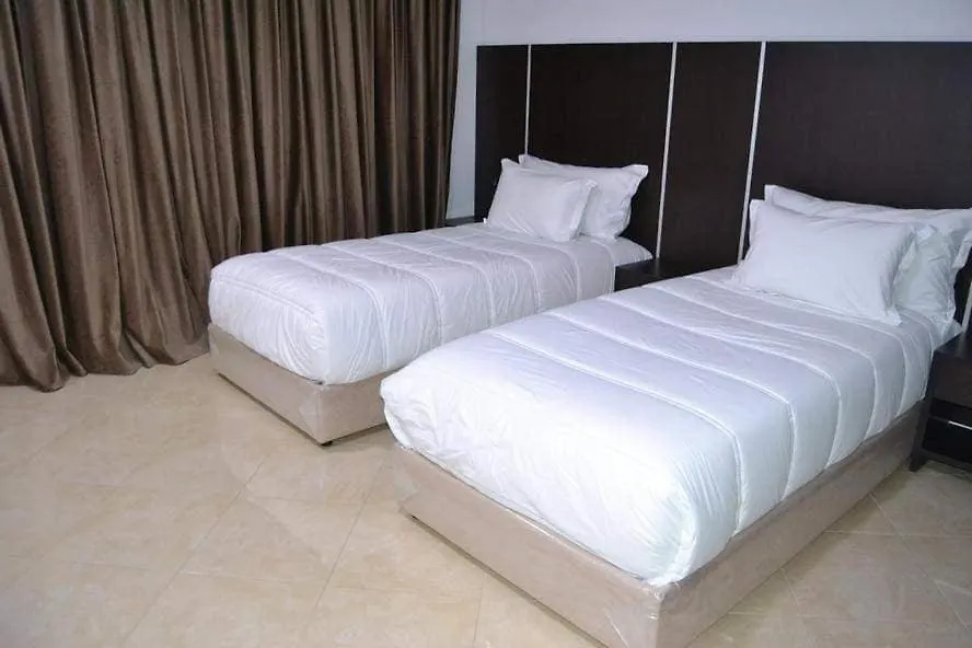 Hotel Beautiful-1