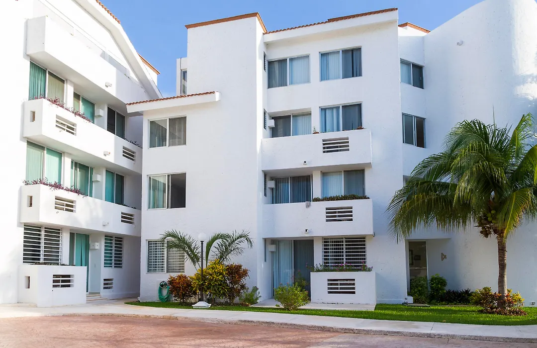 Las Gaviotas Hotel & Suites-1