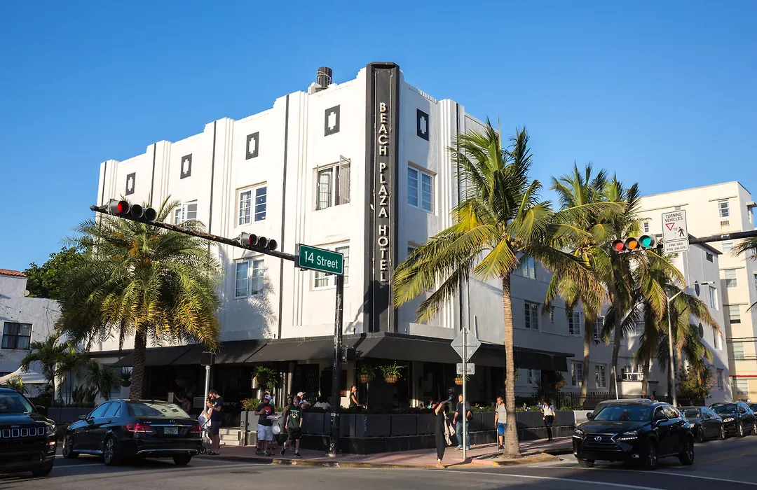 South Beach Plaza Hotel-1