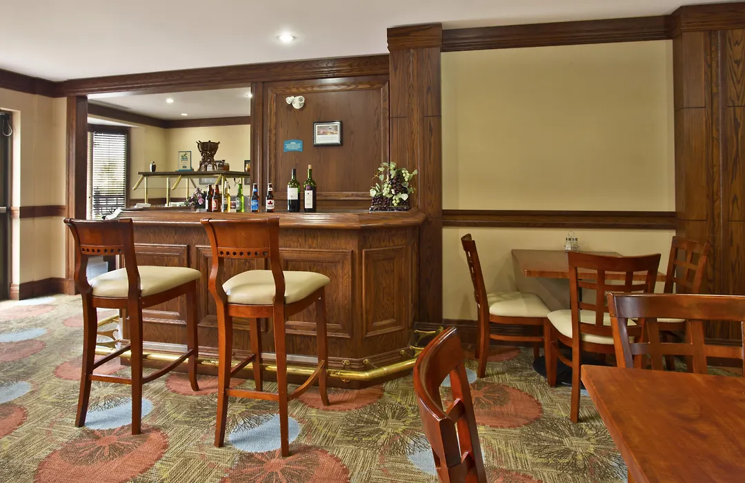 Executive Residency By Best Western Toronto-Mississauga-1