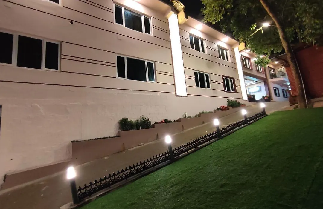 Beverly Villa-1
