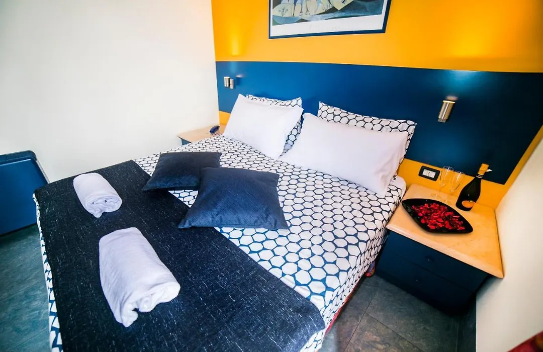 Hotel Raphael-1