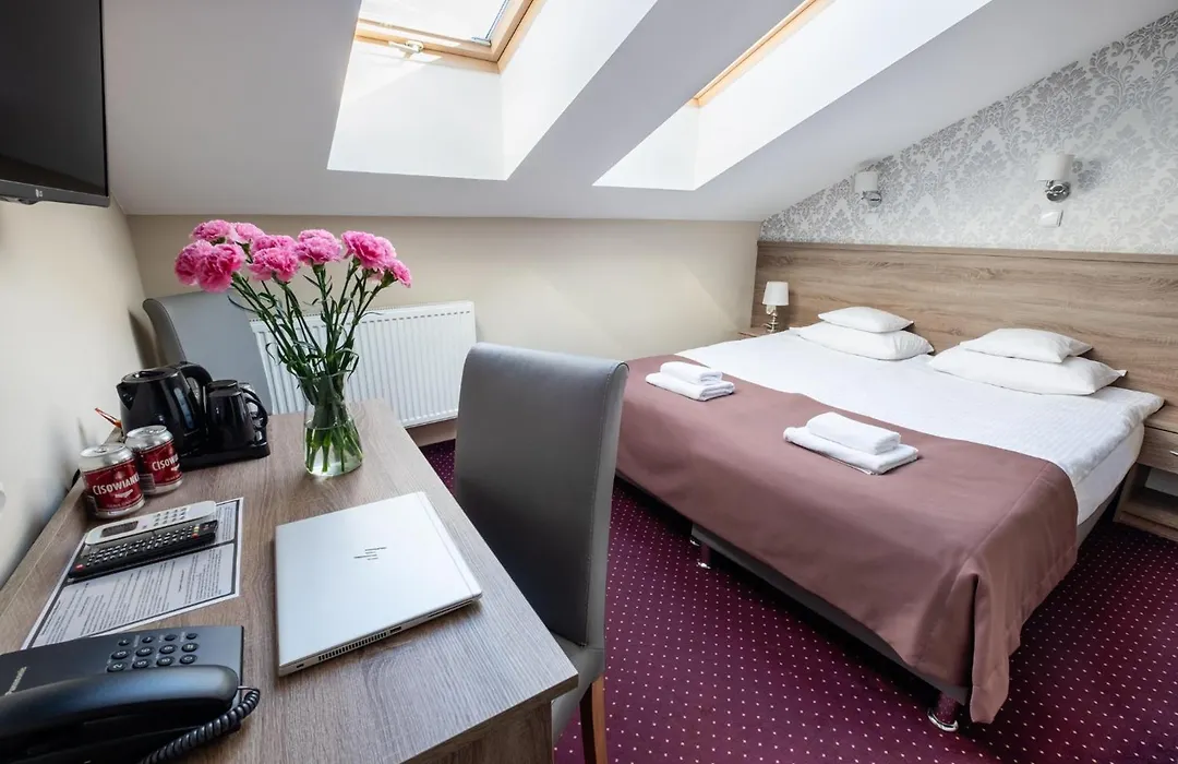 Hotel Maximum-1