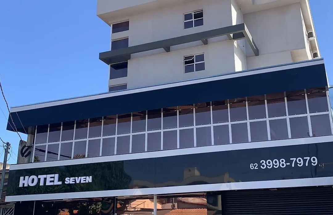 Hotel Seven-1