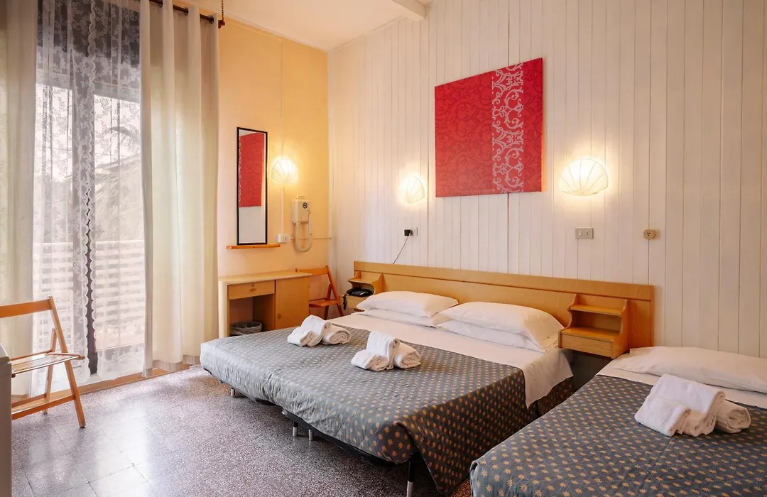 Hotel Aurora-1