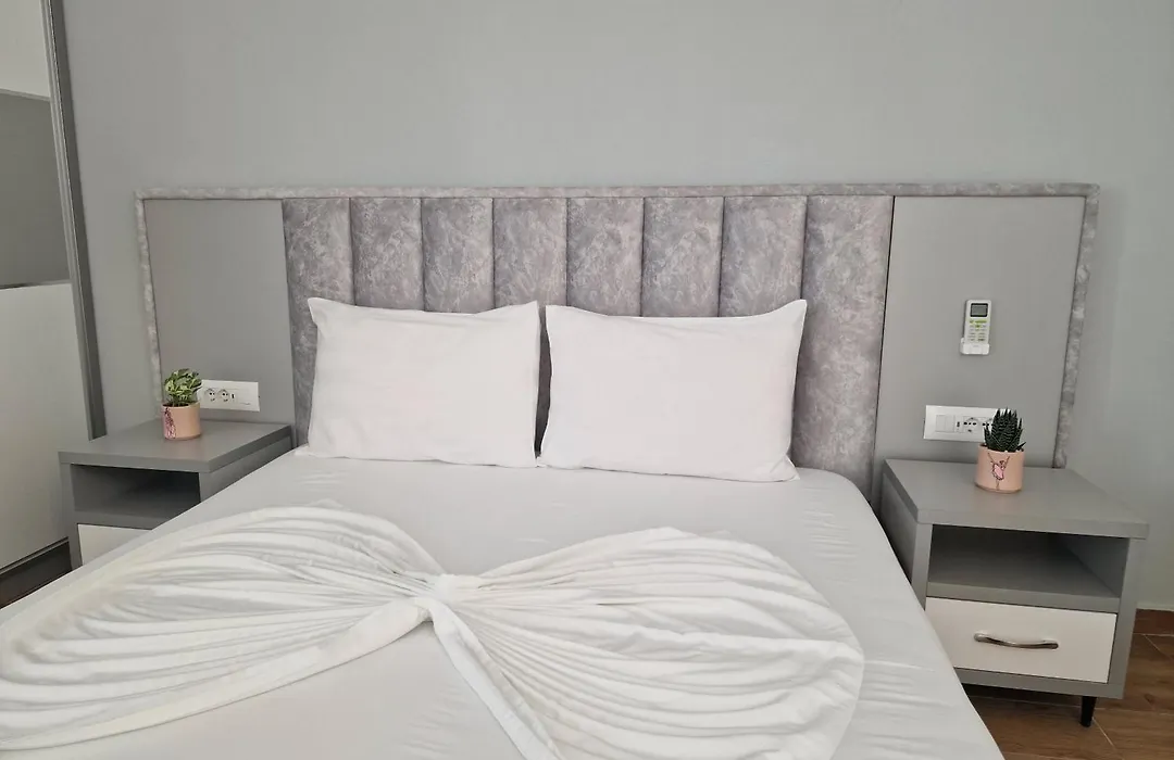 Seaside Hotel Himare-1
