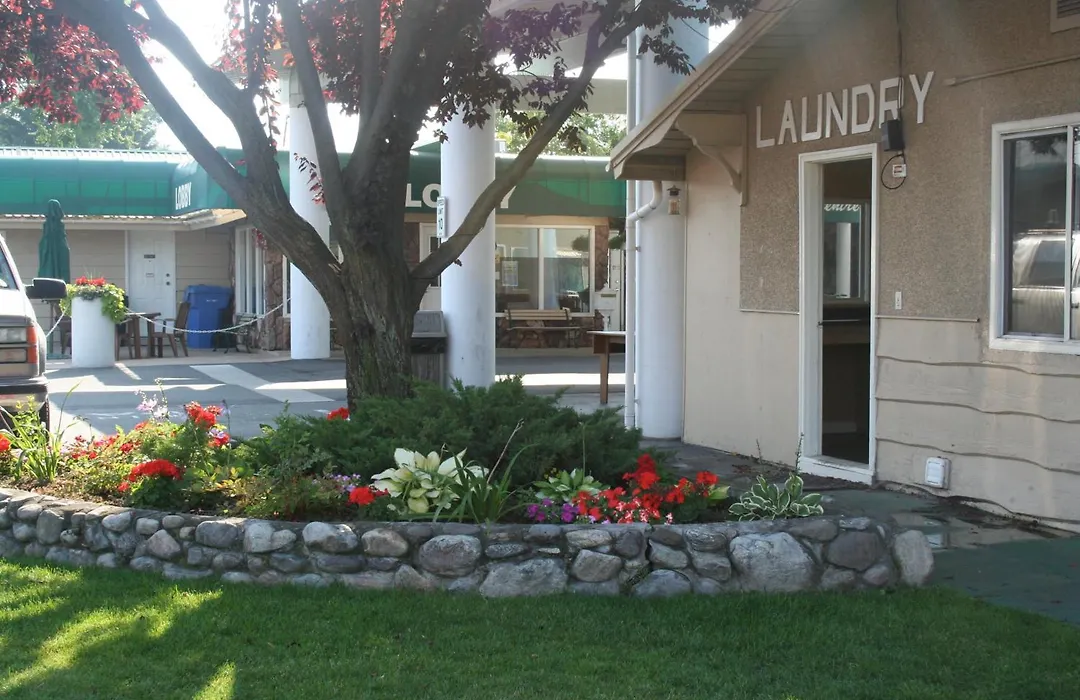 Okanagan Seasons Resort-1