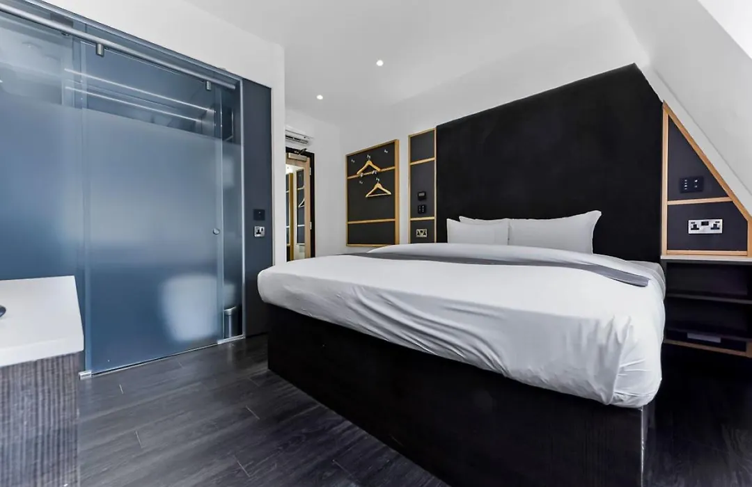 The Z Hotel Holborn-1