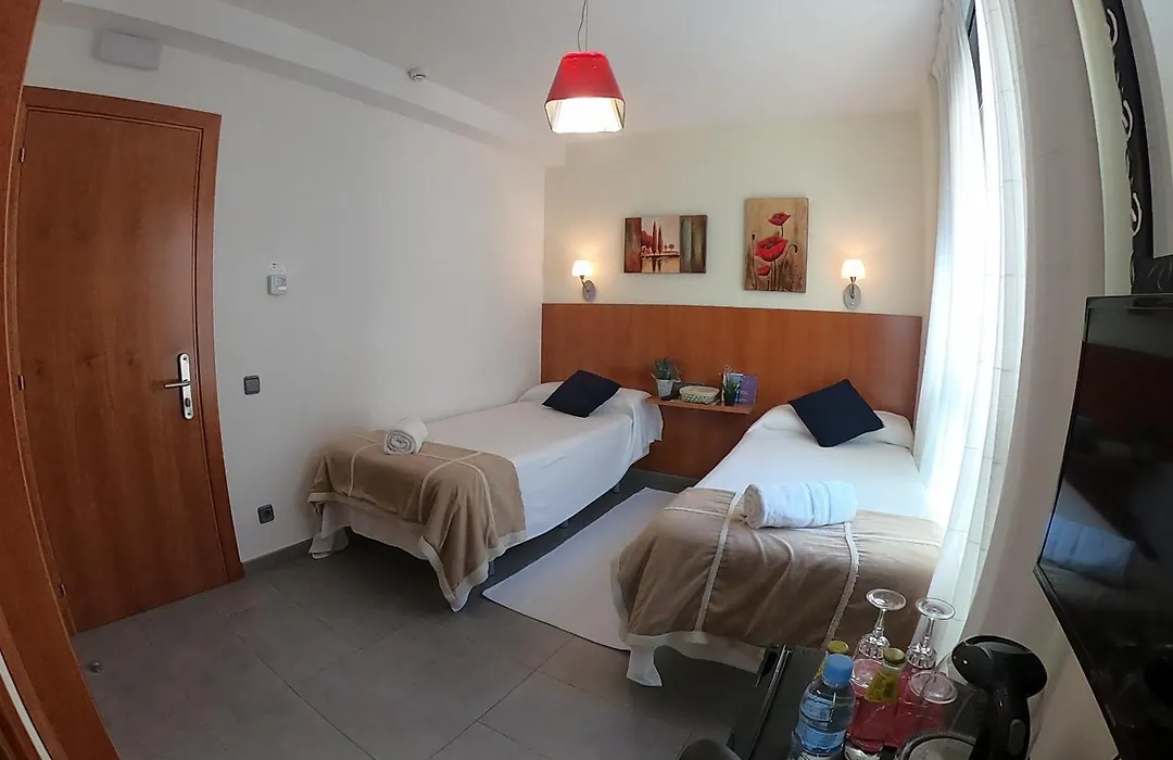 Sitges Rooms By Sitges Apartment Parking Free 1000 M-1