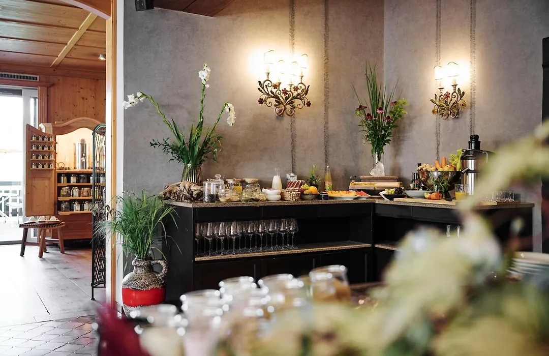 Arlberg Stuben - Das Kleine, Feine Hotel-1