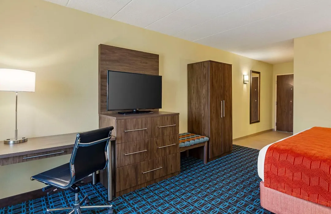 Best Western Plus North Shore Hotel-1